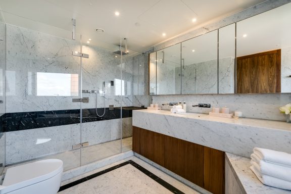 Tower West - Chelsea Waterfront Bathroom